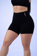 Short Bold con Scrunch