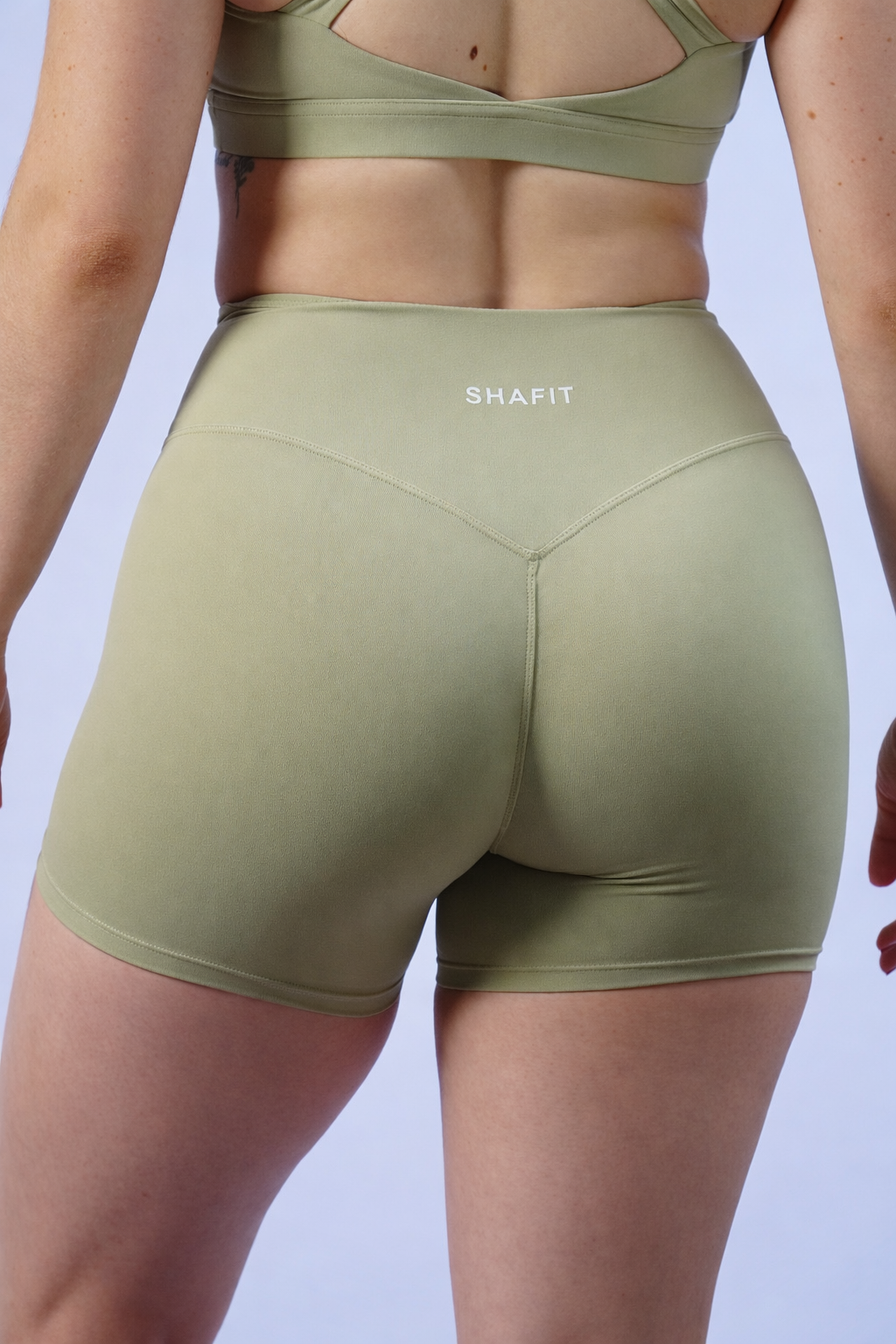 Short Bold con Scrunch